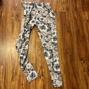 Leggings Dot plus size floral leggings SOLD